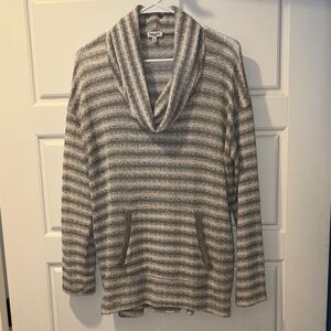 Splendid Cowl Neck Lightweight Knit Sweater (L) USA